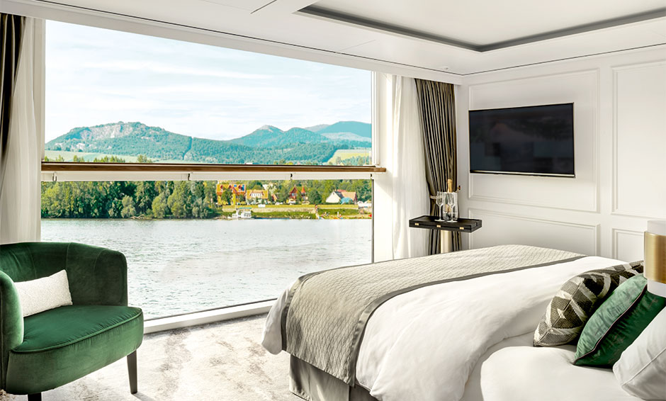 riverside debussy, riverside luxury cruises, gregor gerlach, tn hotel consulting, tomas niederberghaus, hotel pr